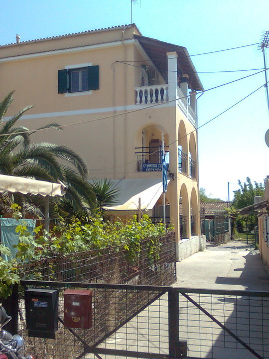 Με έξωση κινδυνεύει το 13ο Δημοτικό Σχολείο Κέρκυρας!