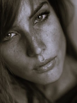 Ο Άγιος Έρωτας δεν κατοικεί στις βιτρίνες