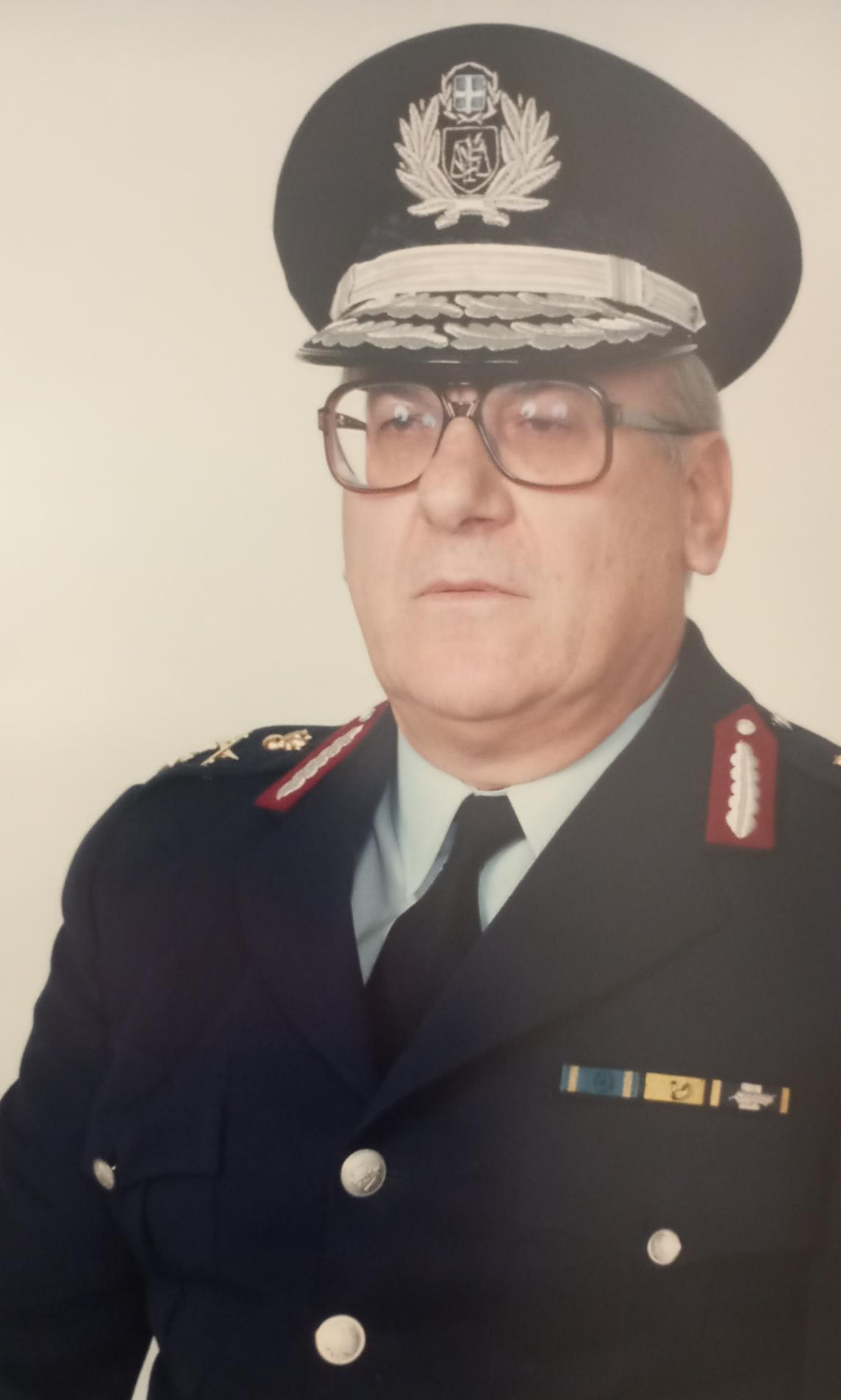 Στερνό αντίο στον Ανδρέα Καββαδία (Παπασπύρου)