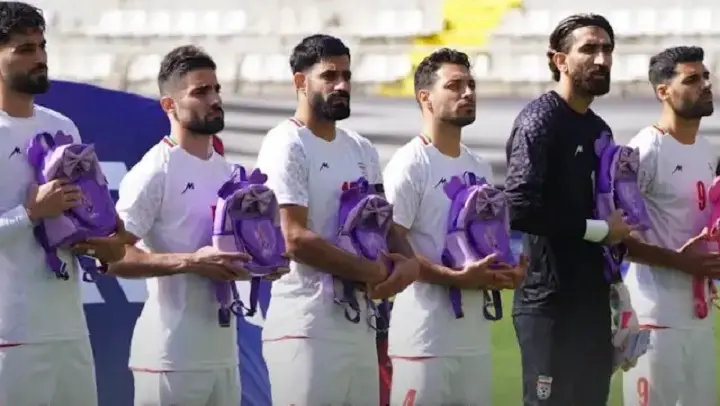 Φόρος τιμής από την εθνική ομάδα ποδοσφαίρου του Ιράν