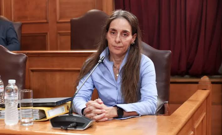 Δικαιώνεται η Τυχεροπούλου, εκκρεμεί η αποκατάστασή της