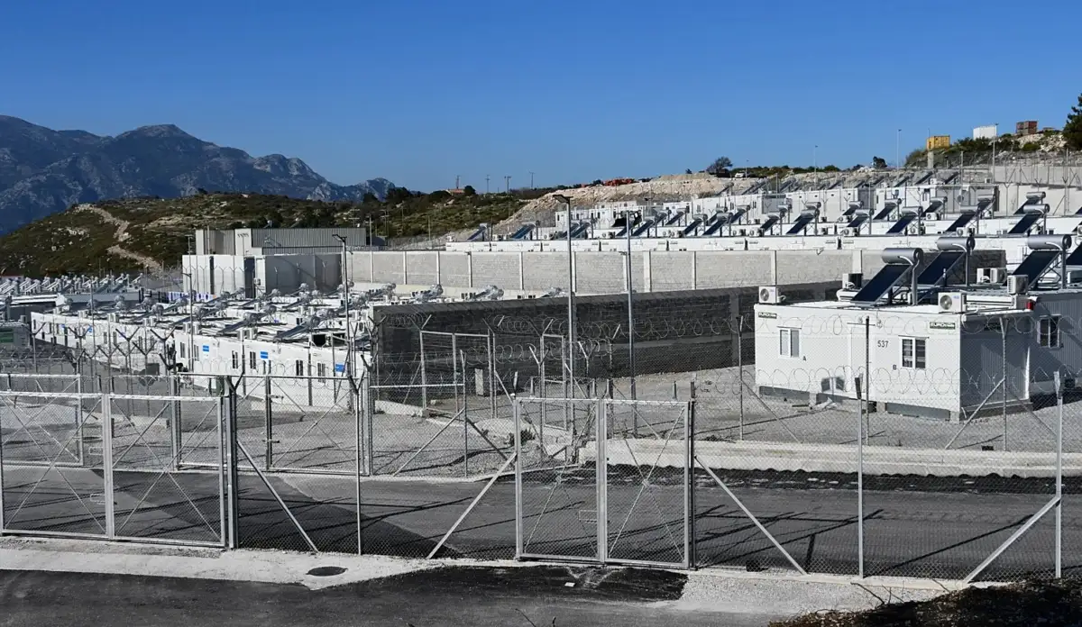 Η Ελλάδα και άλλες 4 χώρες συμφώνησαν για σύγχρονα στρατόπεδα συγκέντρωσης στην Αφρική
