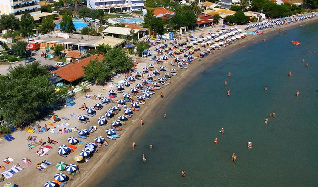 Τραγωδία στα Μωραΐτικα: 78χρονη τουρίστρια έχασε τη ζωή της στη θάλασσα - Η μαύρη στατιστική