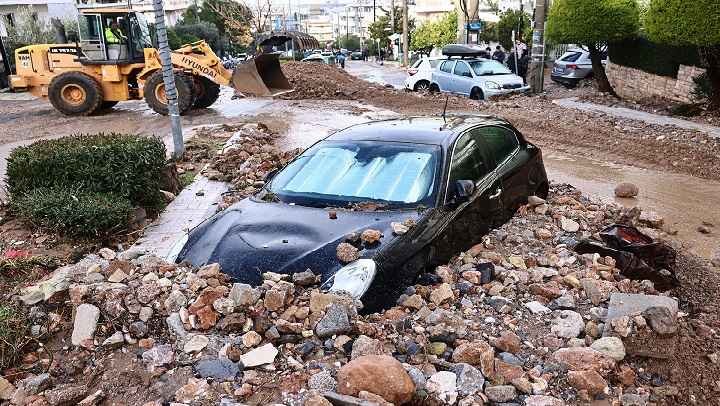 «Ελλάδα 2.0»: «Πάμε κι όπου βγει» σε μία ακόμη βροχόπτωση