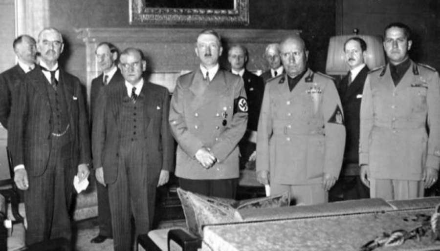 “Αγαπητέ μου Καγκελάριε”: Όταν Δύση-Ναζί διαμέλιζαν μαζί την Τσεχοσλοβακία στο Μόναχο
