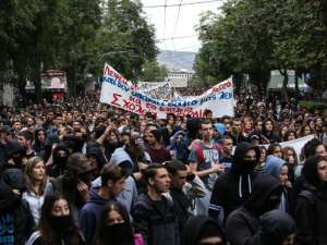 Αντιφασιστική συγκέντρωση Τετάρτη 29/9, 18.30 στην πλατεία Τερψιθέας, στη Σταυρούπολη - Έξω οι φασίστες από τα σχολεία