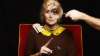 Η Ελένη Ζιώγα παρουσιάζει την «Αλίκη» του Lewis Carroll σε σκηνοθεσία Γρηγόρη Χατζάκη στο BIOS