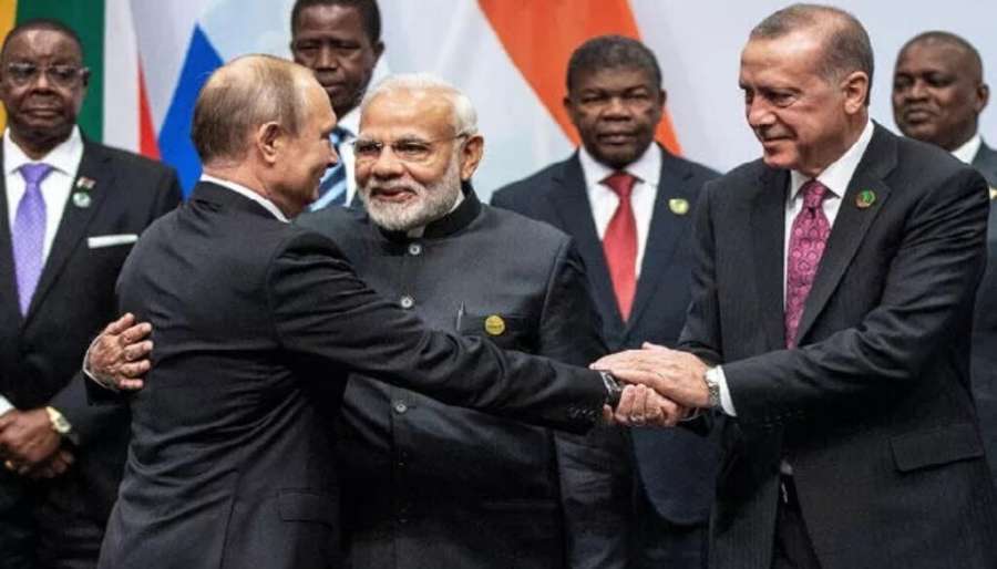Πλώρη για τους BRICS βάζει η Άγκυρα;