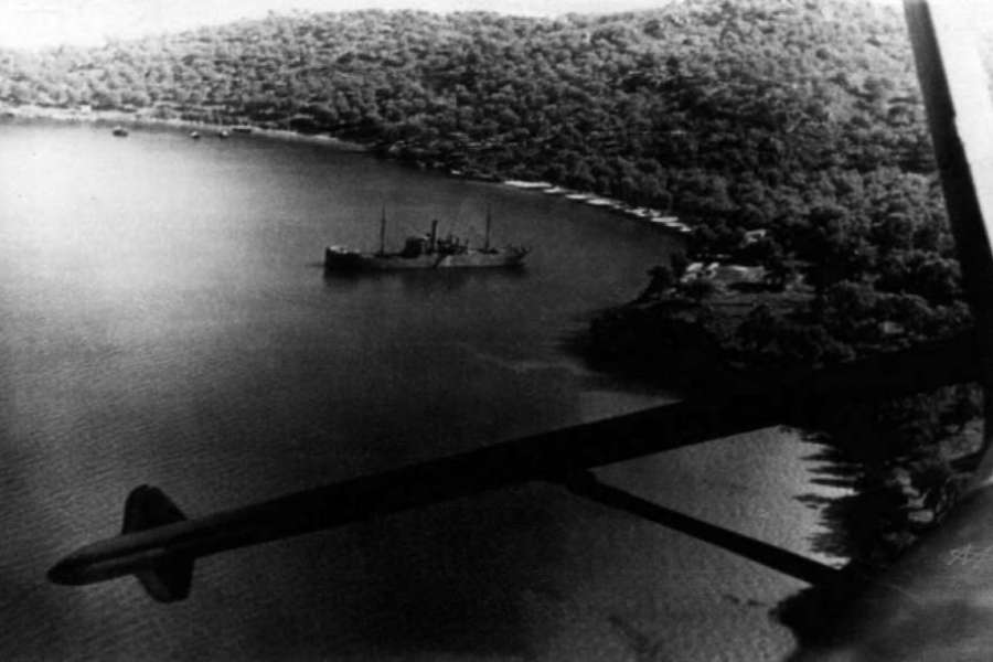 Η αεροπορική επιδρομή των Ιταλών και η βύθιση των πλοίων «Σουζάνα» και «Προύσα» στην Κέρκυρα 4 Απρίλη 1941 - ΦΩΤΟ
