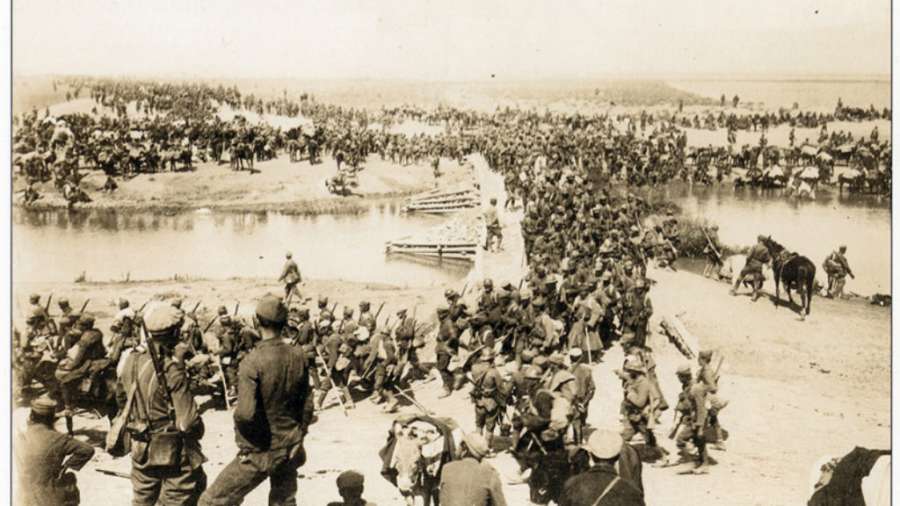 Πώς χαιρετίζουν το νέο χρόνο οι κομμουνιστές στρατιώτες από το μέτωπο της Μ. Ασίας, την Πρωτοχρονιά του 1921