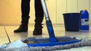 Νηπιαγωγείο-κολαστήριο: «Σκουπίζω, σφουγγαρίζω, συνοδεύω σχολικά, καθαρίζω τουαλέτες, κάνω τα ψώνια του σχολείου!»