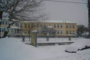 Κλειστά σχολεία στην Αττική λόγω κακοκαιρίας Δευτέρα και Τρίτη: Τι αποφάσισε η Περιφέρεια