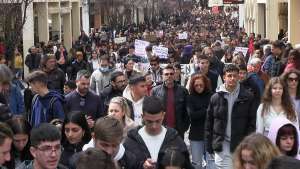 Πολύ μεγάλη η πορεία για την τραγωδία των Τεμπών στην Κέρκυρα