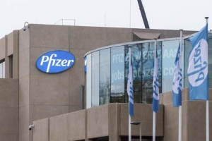 Bloomberg: Για τους πλούσιους το εμβόλιο της Pfizer - Τα στοιχεία που μετριάζουν τον ενθουσιασμό