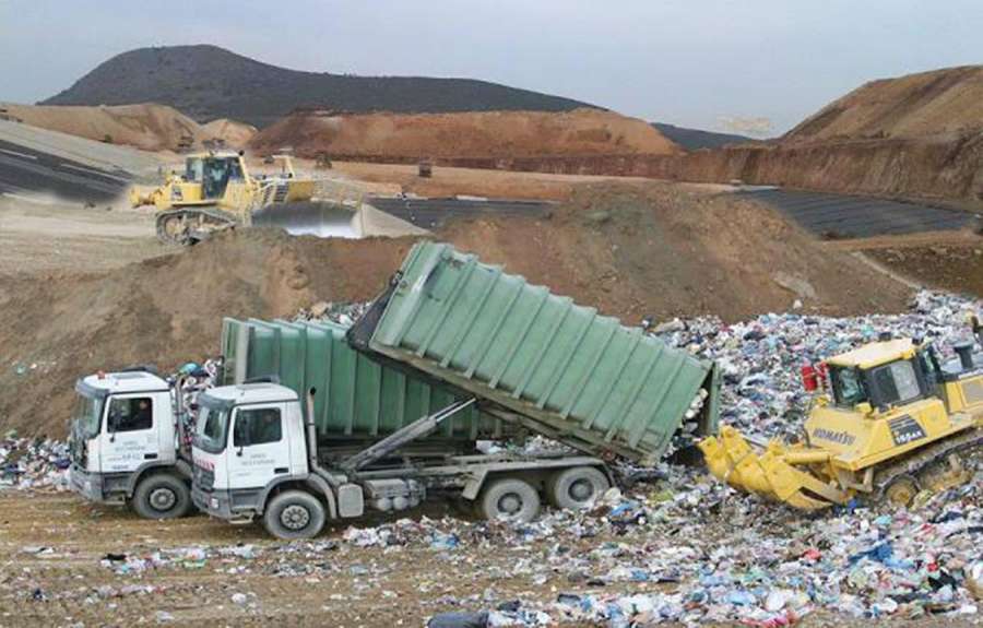 Σκουπίδια από Βόρεια Κέρκυρα στον ΧΥΤΑ Παλαίρου