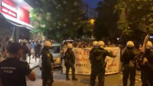 Επίθεση αστυνομικών σε πορεία -  Ξυλοδαρμός και σύλληψη φοιτητή - Aλληλεγγύη στον φοιτητή Χρήστο Κυπραίο