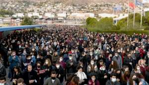 Εργάτες της Cosco: Συνεχίζουν τον δίκαιο αγώνα τους με ομόφωνη απόφαση για νέα 24ωρη απεργία σήμερα Κυριακή