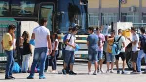 Αγανακτούν οι γονείς στην Κέρκυρα: Από την Δευτέρα και το λιγότερο μέχρι 27 Σεπτέμβρη δεν θα υπάρχουν λεωφορεία για να μεταφέρουν τους μαθητές στα σχολεία τους!