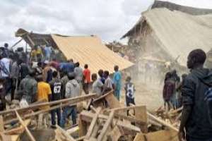 22 παιδιά έχασαν τη ζωή τους και τουλάχιστον 132 τραυματίστηκαν μετά από κατάρρευση σχολικού κτιρίου στη Νιγηρία