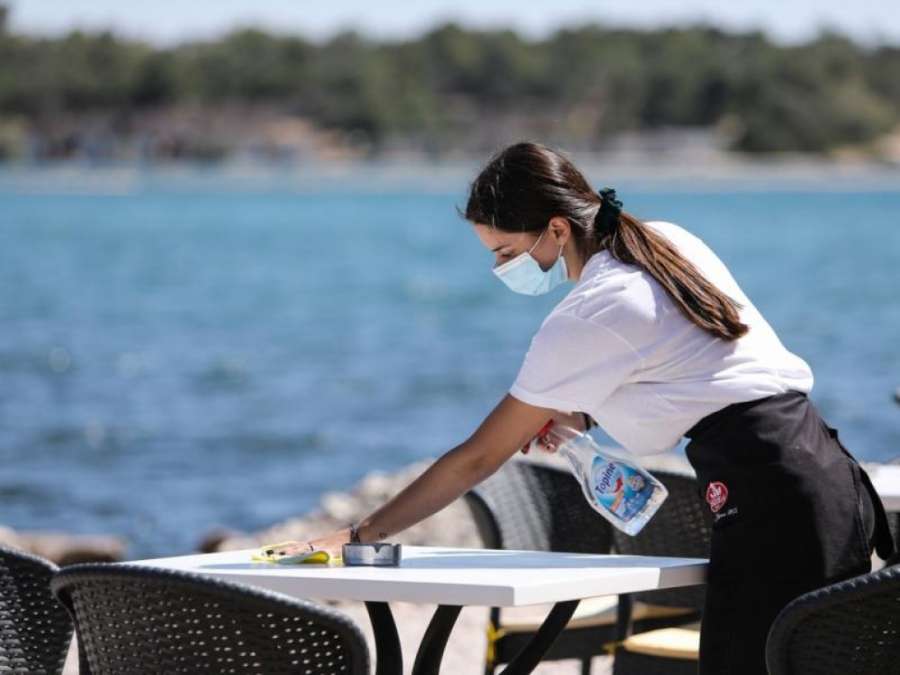 Η αλά Ελληνικά «Μεγάλη παραίτηση» των εργαζομένων στον τουρισμό
