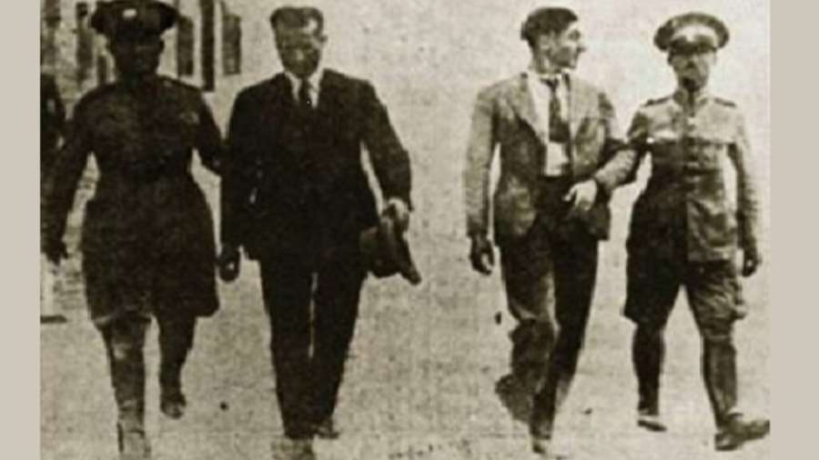 Στις 24/07/1934 δημοσιεύεται ο πεντάχρονος απολογισμός του Ιδιωνύμου: Χιλιάδες κομμουνιστές φυλακίστηκαν, εξορίστηκαν, εκτελέστηκαν