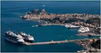 Ο Εμπορικός Σύλλογος καταγγέλλει τον κατευθυνόμενο τουρισμό από τα κρουαζιερόπλοια