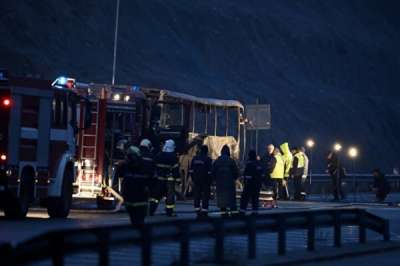 Τραγωδία στη Βουλγαρία: 46 νεκροί από φωτιά σε λεωφορείο – 12 παιδιά ανάμεσα στα θύματα (Video/Photos)