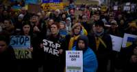 Ευρώπη: Μεγάλες διαδηλώσεις κατά του πολέμου στην Ουκρανία (Video)