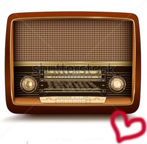 ΑΚΟΥΤΕ ΤΗΝ ΕΚΠΟΜΠΗ… (Ημέρα Ραδιοφώνου) - (ΒΙΝΤΕΟ) Της Νίνας Γεωργιάδου