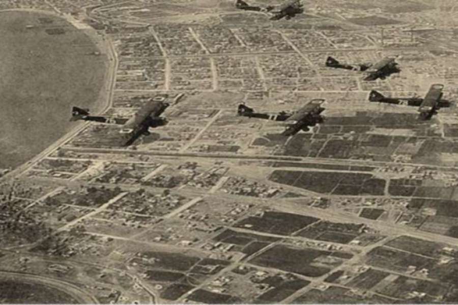 Ο συμμαχικός βομβαρδισμός του Πειραιά 11 Γενάρη του 1944 (βίντεο)