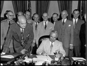 Σαν σήμερα στις 22/5/1947 το «Δόγμα Τρούμαν» &amp; «Σχέδιο Μάρσαλ» που αλυσόδεσαν της Ελλάδα