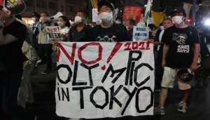 “Οι Ολυμπιακοί σκοτώνουν τους φτωχούς”: Διαδηλώσεις στο Τόκιο κατά των Αγώνων