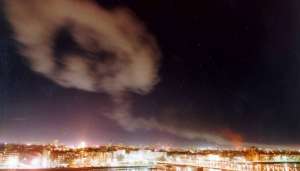 Σαν σήμερα, στις 03/04/1999 ξεκινά ο βομβαρδισμός του Βελιγραδίου από τα βομβαρδιστικά του ΝΑΤΟ: Μάρτυρες μοιράζονται τις «τοξικές» αναμνήσεις τους