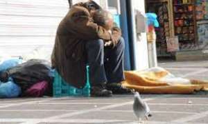 Οι άστεγοι ζουν και πεθαίνουν στους δρόμους της Κέρκυρας - Που είναι η κοινωνική πολιτική της ΠΙΝ;