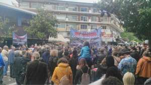 Τέμπη: Εξαφανισμένο το έγκλημα από τα κανάλια, λογόκριναν και τη διαδήλωση στις Σέρρες