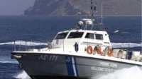 Έξι προσαγωγές για τον θάνατο Βρετανίδας που χτυπήθηκε από προπέλα σκάφους στο Αυλάκι