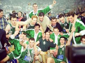 Η κατάκτηση του δεύτερου Ευρωπαϊκού στο μπάσκετ από τον Παναθηναϊκό 20 Απρίλη 2000 - ΒΙΝΤΕΟ