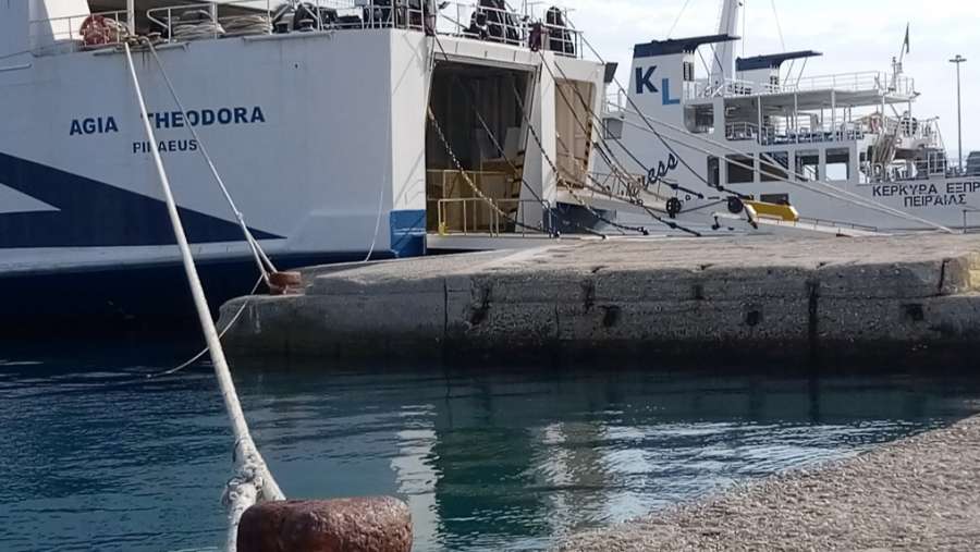 Δεμένα και τα πλοία Κέρκυρας - Ηγουμενίτσας στις 9 Νοέμβρη
