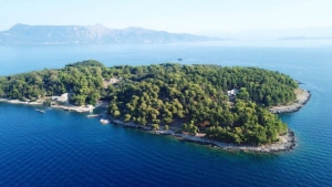 Η αρχαία Πτυχία - Βίδο: Ο καταπράσινος φυσικός παράδεισος απέναντι από την Κέρκυρα: