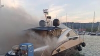 Κάηκε σκάφος στη μαρίνα Γουβιών