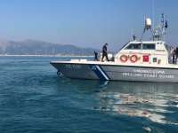 Ακυβέρνητο σκάφος  με 6 αλλοδαπούς στη Λευκίμμη