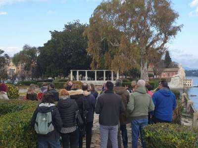 Η Τομεακή Επιτροπή Κέρκυρας καταγγέλλει το άτυπο κλείσιμο της σχολής Ξεναγών