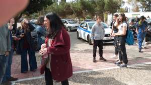 Ούτε με αστυνομία οι εξετάσεις PISA στο Κερατσίνι! - Μπλόκο και στο 13ο Γυμνάσιο Πειραιά (ΦΩΤΟ)