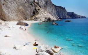 Διαπόντια: Ένας μικρός και άγνωστος ονειρικός προορισμός στο δυτικότερο σημείο της Ελλάδας