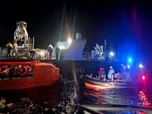 Φωτιά σε πλοίο στην Κέρκυρα: 14 αγνοούμενοι... - ΒΙΝΤΕΟ