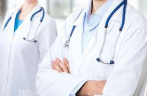 100 γιατροί απαντούν στις συστημικές ανοησίες του Γ. Παπαχρήστου