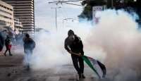 Επίθεση της αστυνομίας με χημικά και αύρες στη διαδήλωση αλληλεγγύης υπέρ των Παλαιστινίων - ΒΙΝΤΕΟ - ΦΩΤΟ