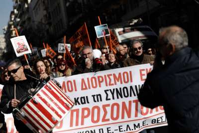 Η «έβδομη τάξη» του δημοτικού ή το παιδαγωγικό και διδακτικό έργο των εκπαιδευτικών μπροστά σε εκβιασμούς.