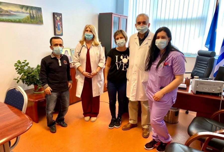 Εξιτήριο για την νοσηλεύτρια από την Κέρκυρα που είχε παρουσιάσει παράλυση στα πόδια μετά τον εμβολιασμό