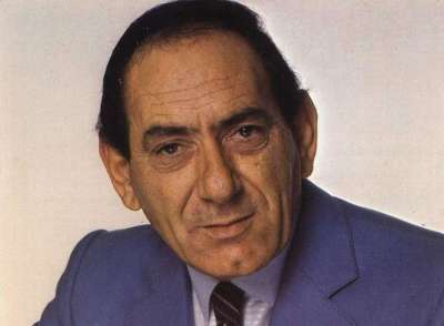 Στράτος Διονυσίου (1935 – 1990)